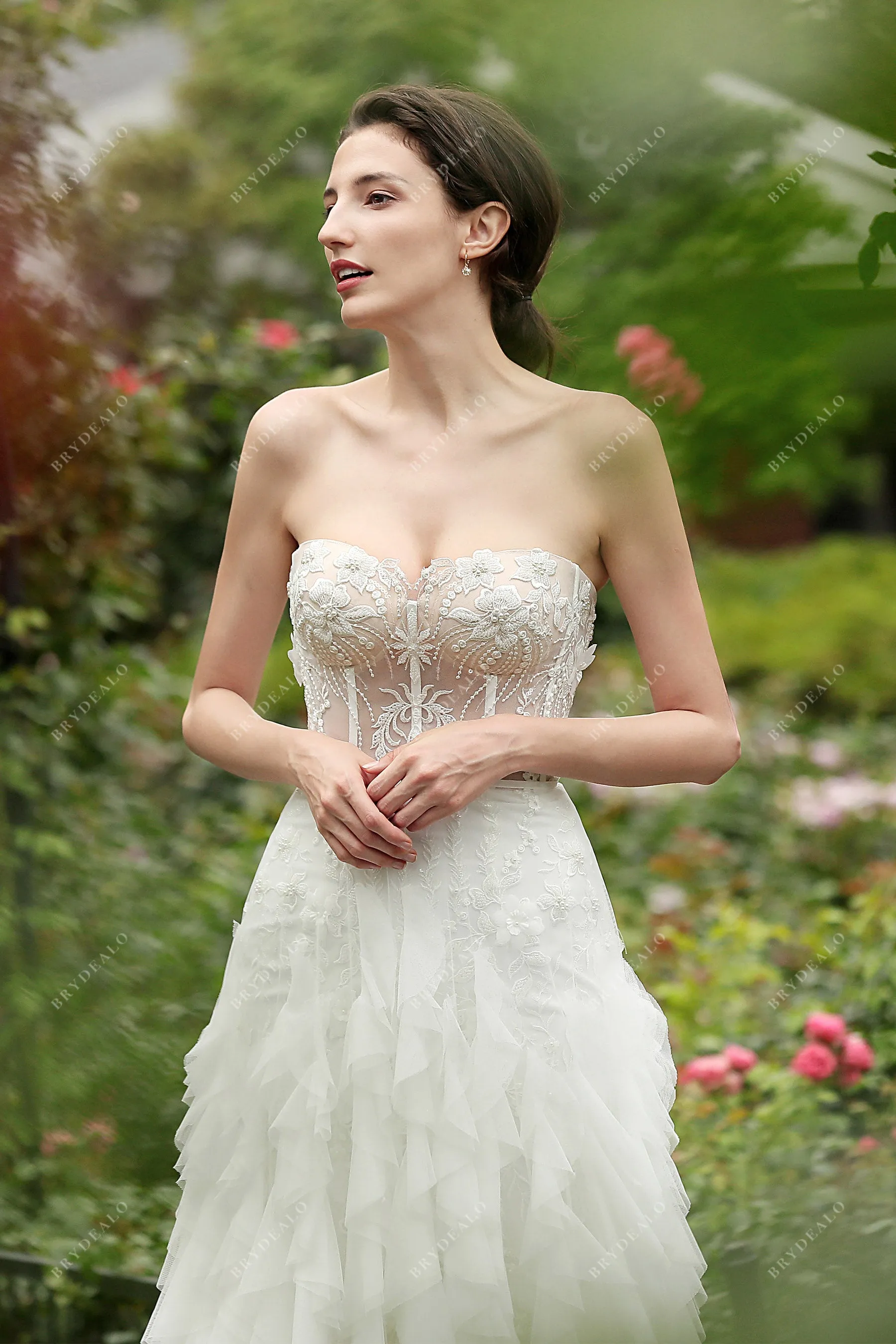 2-in 1 Ethereal Flower Lace Fitted Wedding Dress