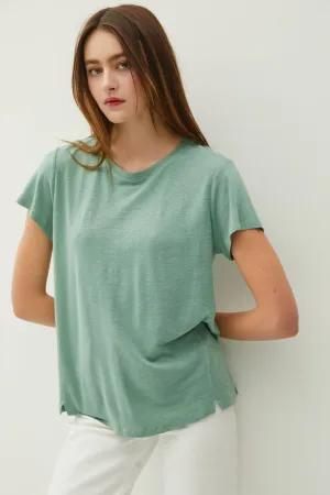 CLASSIC ROUND NECK SPLIT HEM T-SHIRT