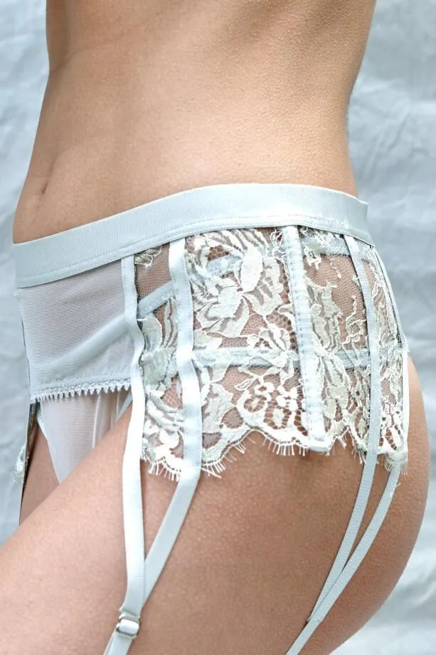 Jasmin Lace Garter Belt