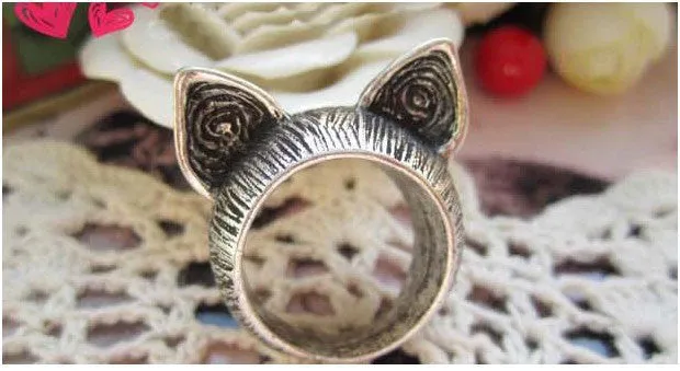 Meow Pointy Ears Vintage Ring