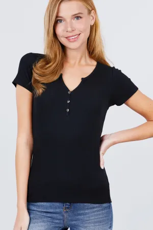 Short Sleeve W/button Detail Henley Neck Rib Knit Top