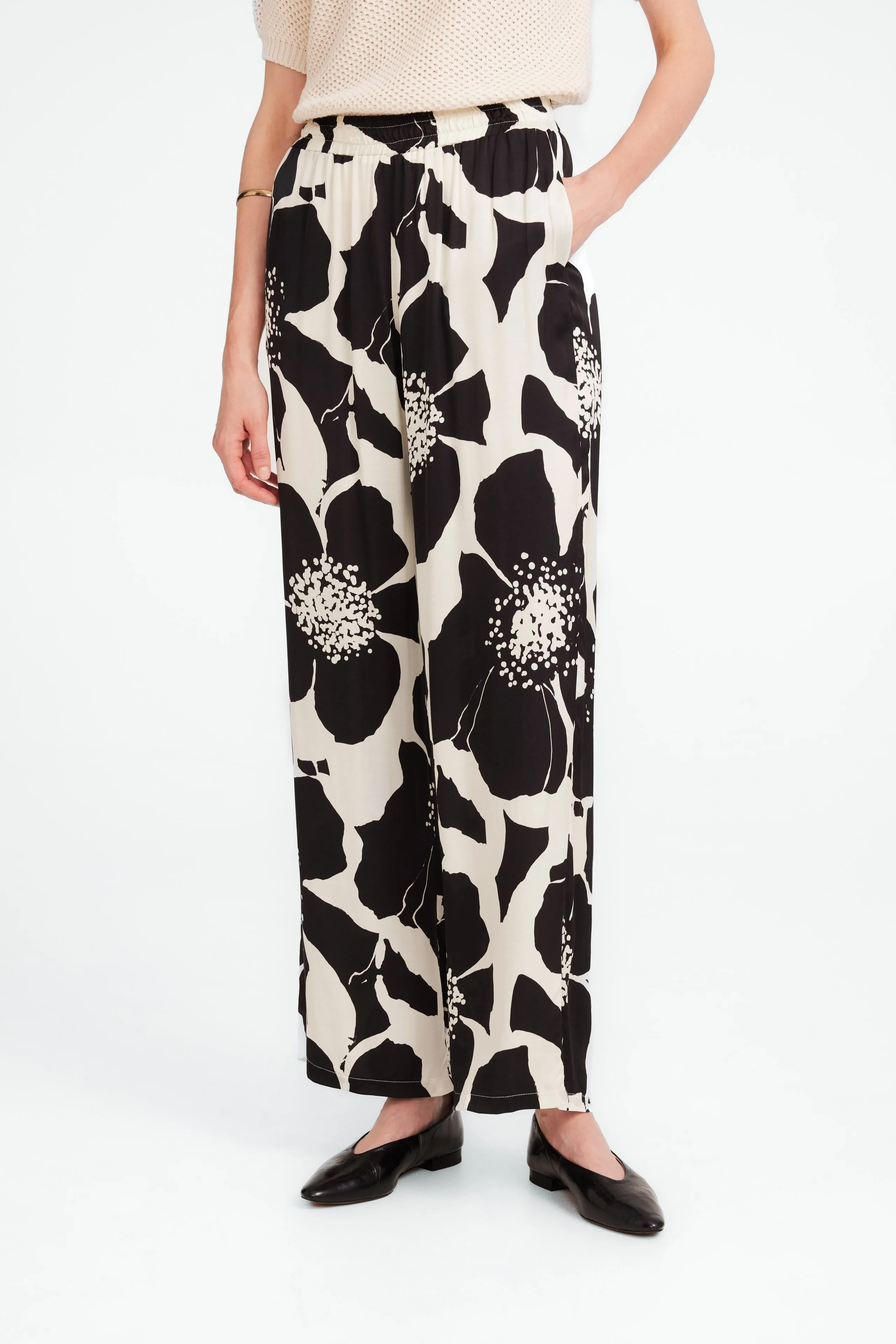 Simone printed shiny viscose pants | Black