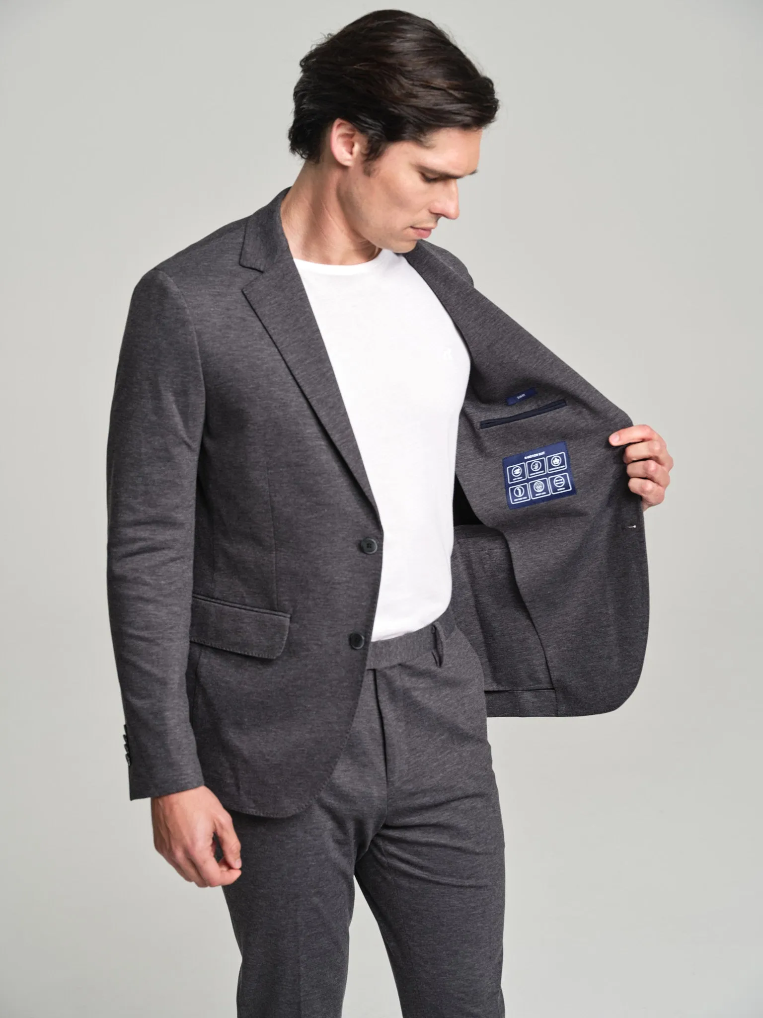 Slim fit K-Easy Travel motion suit